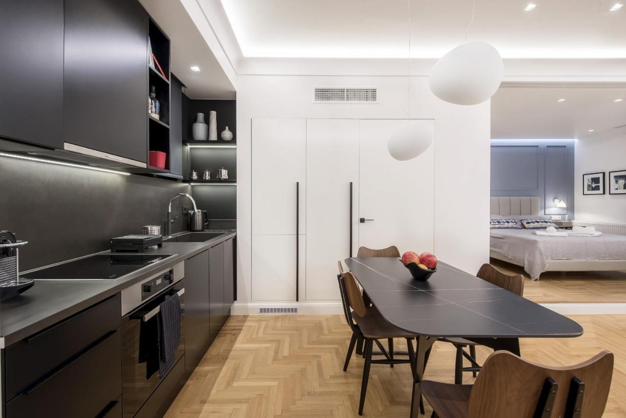 Chic Central Athens Apartment At Mavilli Sq. 외부 사진